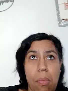 Molly newman6 online show from 12.21.25