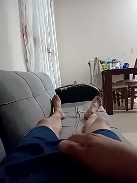 Snapshot of ayalacas chatting on 10.04.25 ayalacas online show from 10.04.25