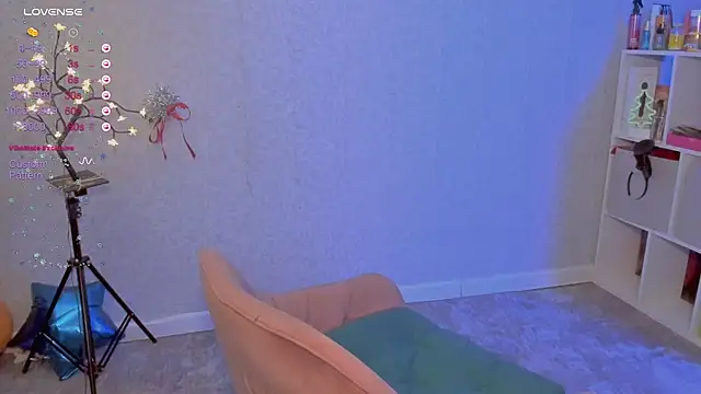 Snapshot of ReinaKousaka chatting on 01.07.25 ReinaKousaka online show from 01.07.25