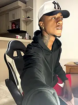 Snapshot of YeremiBrowm chatting on 01.16.26 YeremiBrowm online show from 01.16.26