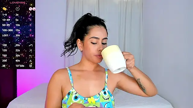 Snapshot of VioletaSotter chatting on 03.03.26 VioletaSotter online show from 03.03.26