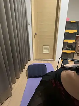 Snapshot of Tw_Angellovers chatting on 11.13.25 Tw Angellovers online show from 11.13.25