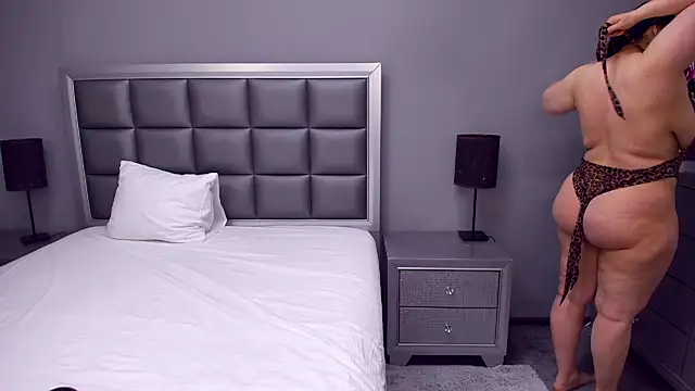 HellennSweet online show from 03.20.25