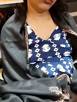 Diya 143 online show from 11.23.25