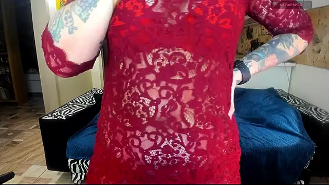 StacyTigerr online show from 12.04.25