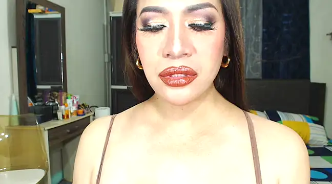 HugeKatarinaTS online show from 02.17.25