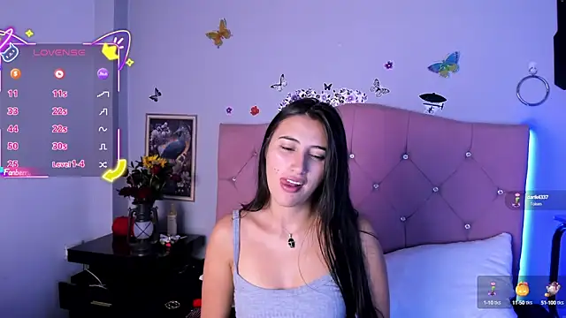 Snapshot of brenda_moris01 chatting on 10.11.25 brenda moris01 online show from 10.11.25