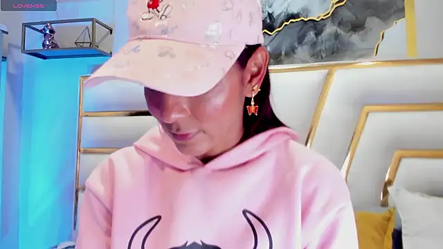 HannaPetit online show from 03.24.26