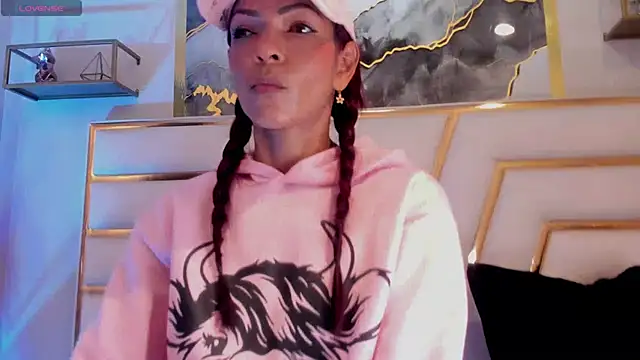 HannaPetit online show from 04.09.26