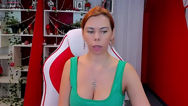 KateCloud online show from 12.22.24