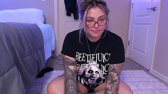 nativepumpkin95 online show from 02.16.25