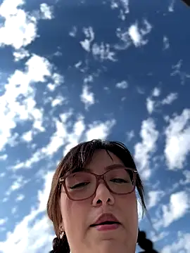 nativepumpkin95 online show from 10.17.25