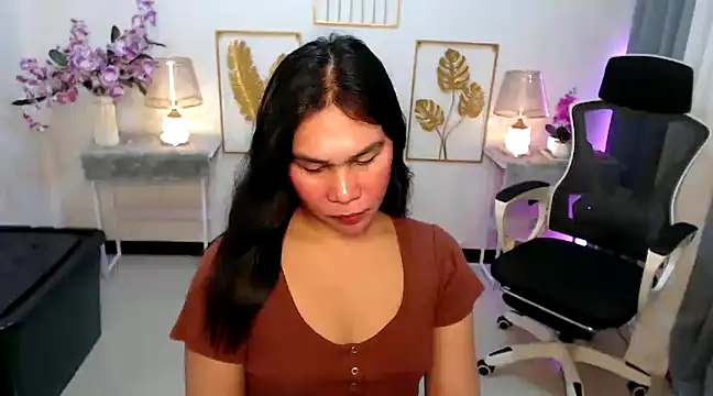 Snapshot of Asian_flabby chatting on 12.30.24 Asian flabby online show from 12.30.24