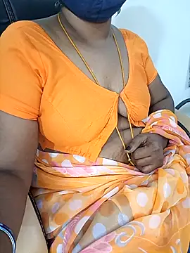 Snapshot of Tamil-hotwife chatting on 03.03.25 Tamil-hotwife online show from 03.03.25