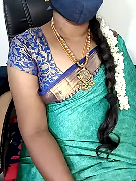 Snapshot of Tamil-hotwife chatting on 03.13.25 Tamil-hotwife online show from 03.13.25