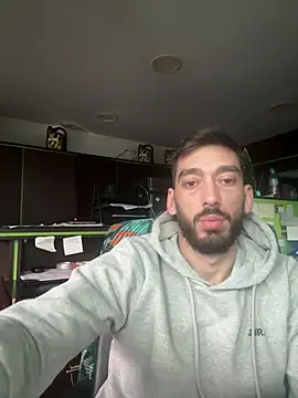 Snapshot of dk2995 chatting on 01.04.25 dk2995 online show from 01.04.25