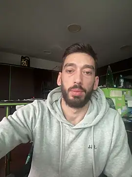 Snapshot of dk2995 chatting on 01.04.25 dk2995 online show from 01.04.25