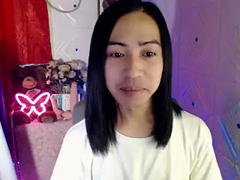 Snapshot of Lemonadexxx chatting on 12.17.24 Lemonadexxx online show from 12.17.24