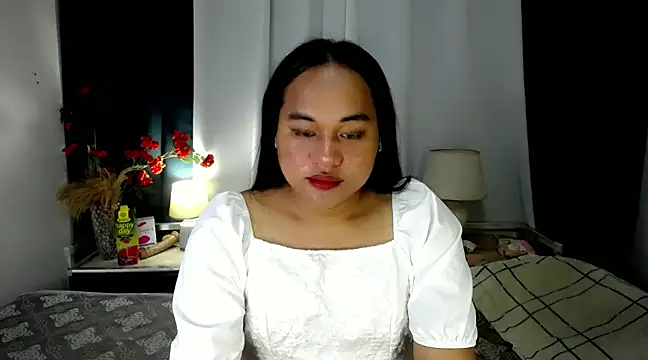 Snapshot of bettina_love chatting on 12.11.24 bettina love online show from 12.11.24