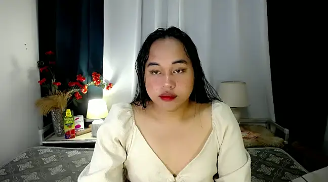 Snapshot of bettina_love chatting on 12.14.24 bettina love online show from 12.14.24