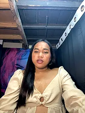 Snapshot of bettina_love chatting on 11.14.25 bettina love online show from 11.14.25