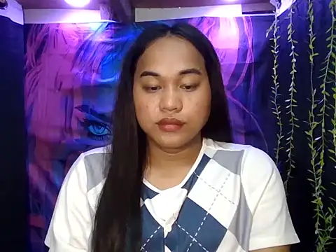 Snapshot of bettina_love chatting on 11.21.25 bettina love online show from 11.21.25