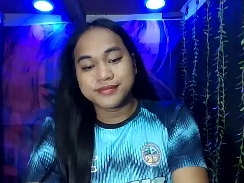 Snapshot of bettina_love chatting on 12.16.25 bettina love online show from 12.16.25