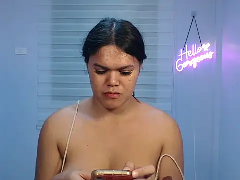 Snapshot of Miss_Ivanawolf chatting on 03.05.25 Miss Ivanawolf online show from 03.05.25