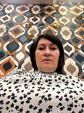 XLindaMilfX online show from 10.30.25