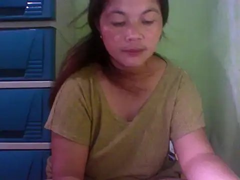 Snapshot of big_tits24 chatting on 10.28.25 big tits24 online show from 10.28.25