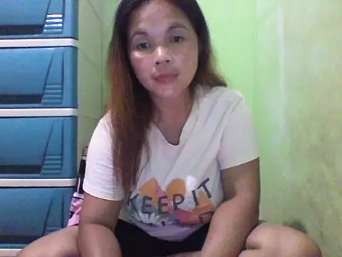 Snapshot of big_tits24 chatting on 11.16.25 big tits24 online show from 11.16.25