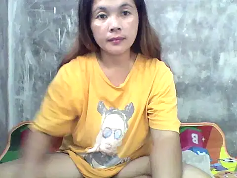 Snapshot of big_tits24 chatting on 11.27.25 big tits24 online show from 11.27.25