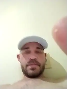 Snapshot of dottado05 chatting on 11.09.25 dottado05 online show from 11.09.25