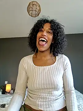 Goldenlace online show from 02.14.25