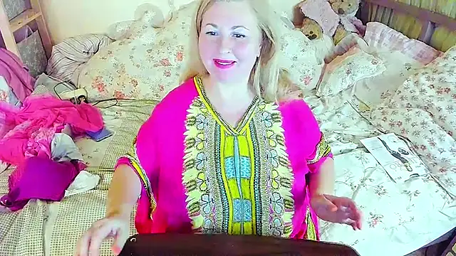 BustyDonnaSexyy online show from 10.14.25