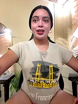 HotstuffCherrySummer online show from 10.17.25