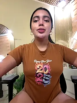 HotstuffCherrySummer online show from 10.24.25