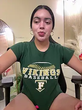 HotstuffCherrySummer online show from 12.19.25