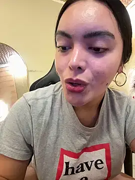 HotstuffCherrySummer online show from 12.21.25