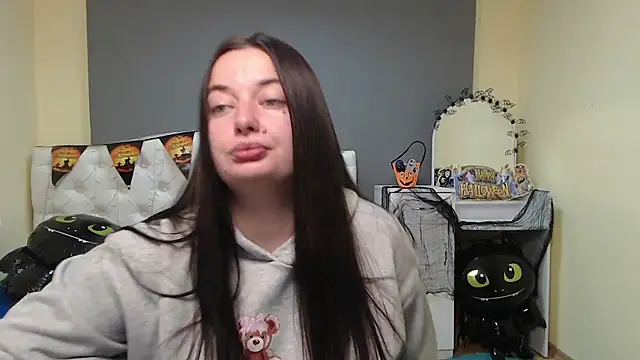 MilanaPrice online show from 10.18.25