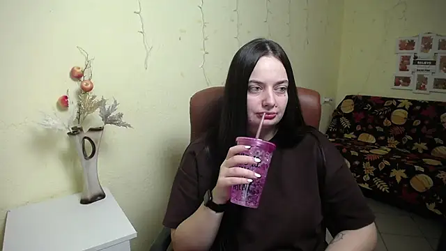 MilanaPrice online show from 11.15.25