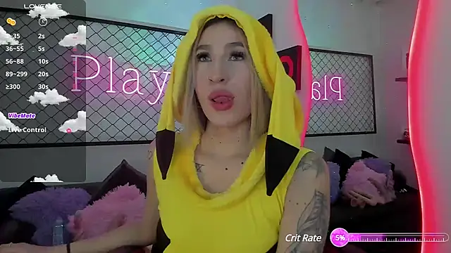 Atenea Klett  online show from 03.12.25