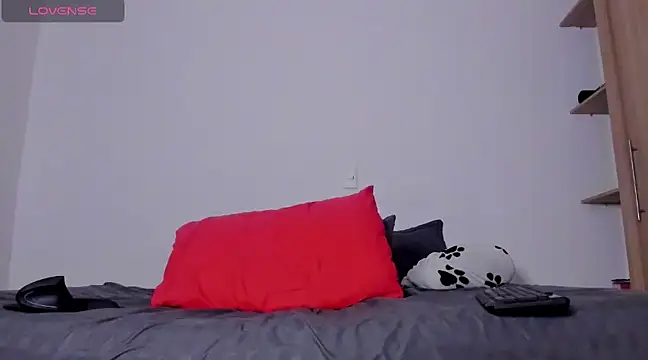 Snapshot of Cloudy_pigDude chatting on 03.04.25 Cloudy pigDude online show from 03.04.25