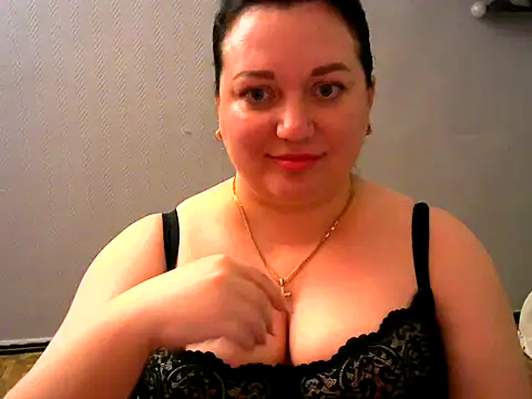 Snapshot of AmanaGi chatting on 02.04.25 AmanaGi online show from 02.04.25