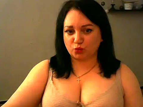 Snapshot of AmanaGi chatting on 03.04.25 AmanaGi online show from 03.04.25