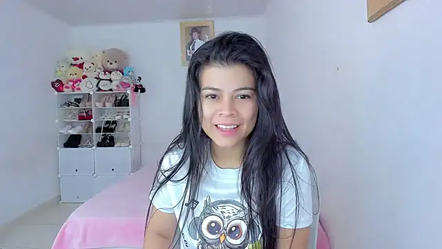 Snapshot of sweetnia chatting on 11.30.25 sweetnia online show from 11.30.25