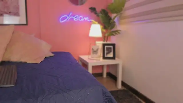 SoySaraa online show from 02.14.25