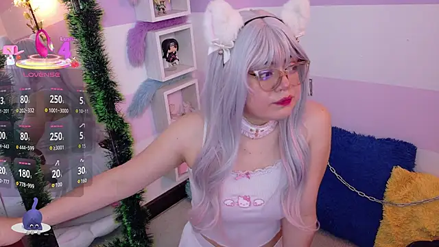 Catwhite  online show from 01.07.26