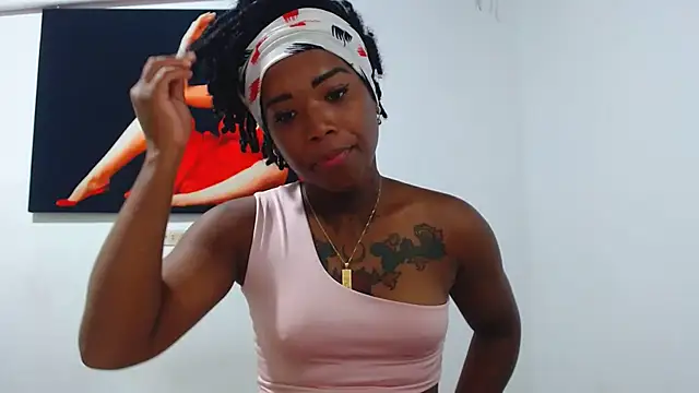 Snapshot of khendraDab chatting on 09.25.25 khendraDab online show from 09.25.25