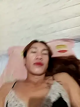 Snapshot of xxSexyBitch69xx chatting on 10.08.25 xxSexyBitch69xx online show from 10.08.25
